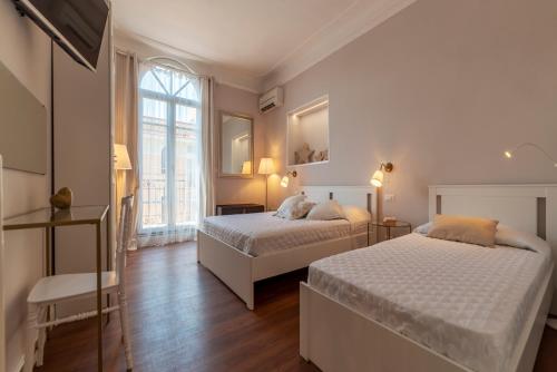 GuestHost - Piazza Nievo a Trastevere! Apt con Balcone