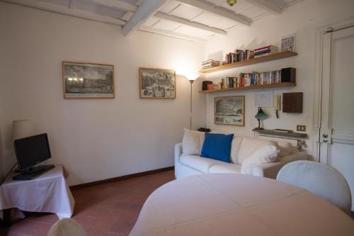 Forum Apartment