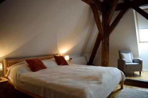 En eller flere senge i et værelse på Puszedli