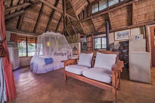 Χώρος καθιστικού στο Caracal Lodge