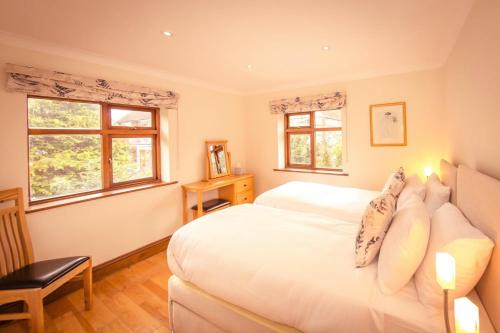 Gallery image of Riverbank Cottage - idyllic riverside country cottage on South Downs in Alfriston
