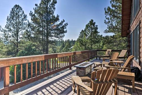 Φωτογραφία από το άλμπουμ του Lazy Beaver Lodge Pagosa Cabin with Deck, Fire Pit σε Pagosa Springs