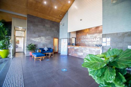 
The lobby or reception area at Club Wyndham Airlie Beach
