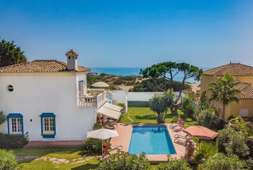 Great Located Beach House in Marbella, Marbella – Updated ...