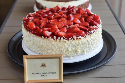 Makanan di atau berdekatan hotel