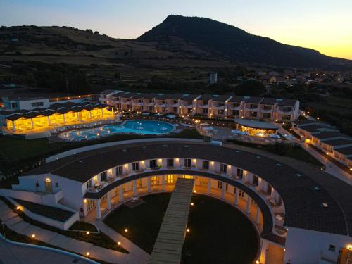 Bazén v ubytování GH Santina Resort & SPA nebo v jeho okolí