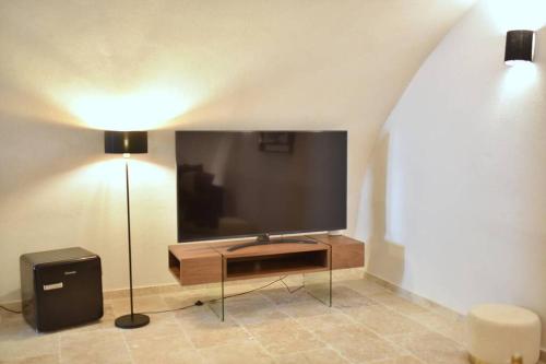 PICASSO by the sea Luxurious design house sea view old Antibes for 6 photo 27