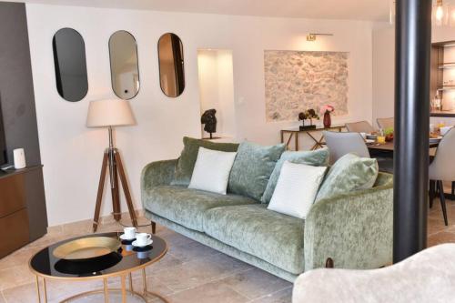 PICASSO by the sea Luxurious design house sea view old Antibes for 6 photo 30