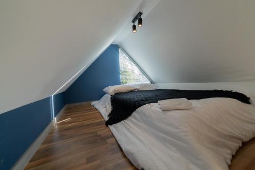 Moderna casa pequeña en el Poblado MDE A106