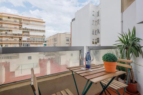 Un respiro en cádiz playa victoria 1 hab y salón con sofa cama