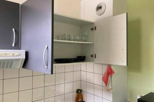 A kitchen or kitchenette at Studio Lora RM 1184L
