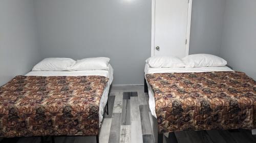 Krevet ili kreveti u jedinici u okviru objekta Birdsong Motel