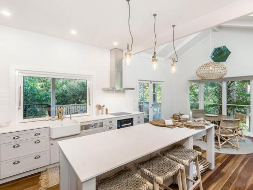 Gallery image of Bel Ombre - 4 BR rainforest retreat in Bangalow in Bangalow