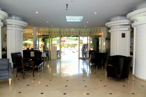 Gallery image of Grand Hotel Faros in Marmaris