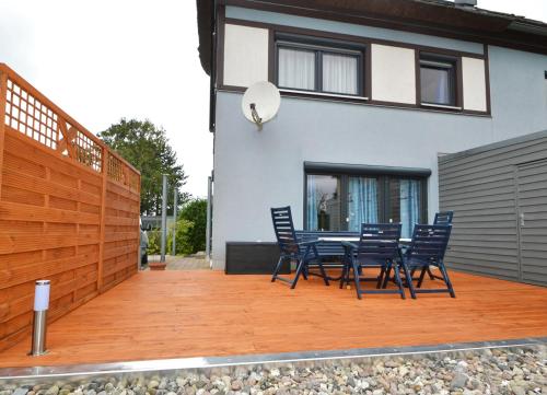 Gallery image of Ferienhaus "Das blaue Haus" mit Kamin und Sauna in Koserow