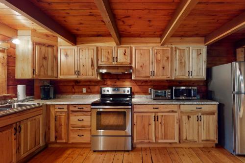 Cabin on the Ridge – Photos 4