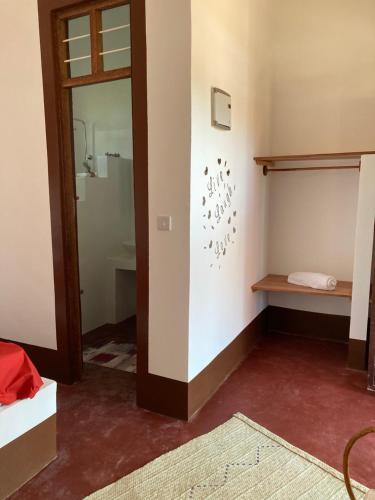 Katil atau katil-katil dalam bilik di Habibi B&B