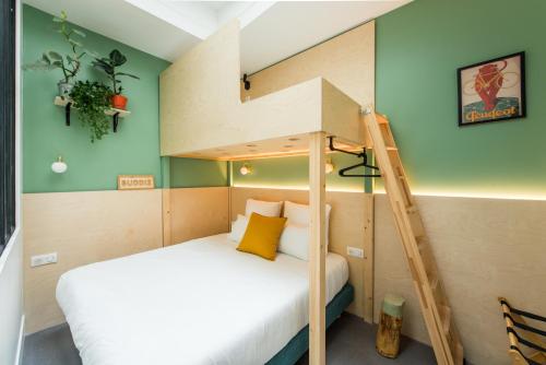 MAISON FRANCOIS Paris - Two rooms apartment or Studio - Linkable together tesisinde bir ranza yatağı veya ranza yatakları