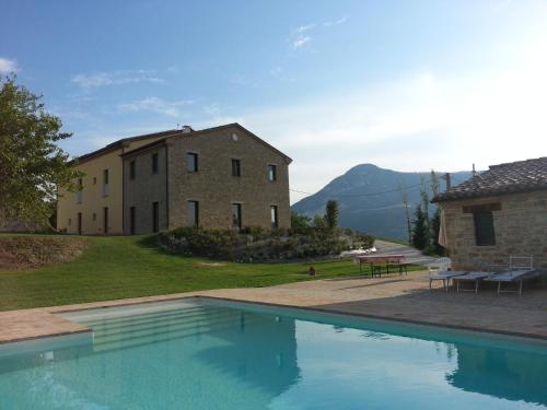 Gallery image of Amico Country House in Serra San Quirico