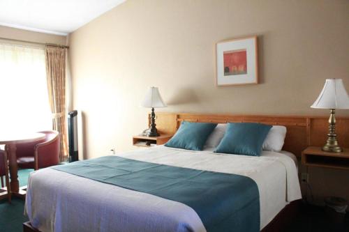 Gallery image of Sunshine Lodge Inn in Gibsons