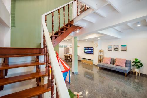 Gallery image of White beach house Hua hin 20 second to the beach in Hua Hin