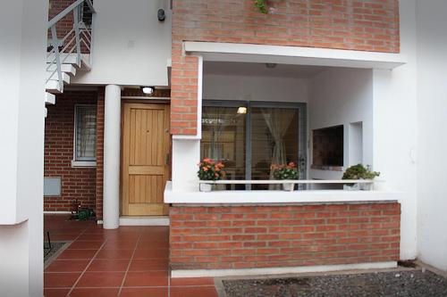 Reina-2 – Photos 2