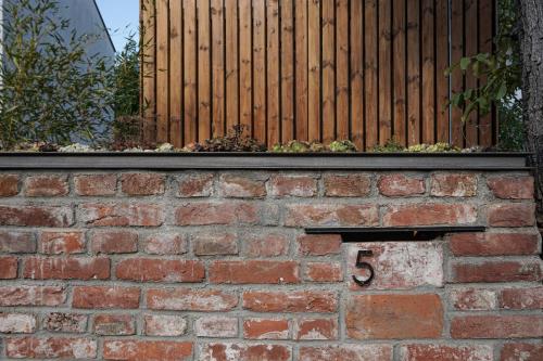 Fotografie z fotogalerie ubytování #outofboxproject tiny-home and garden house v destinaci Temešvár