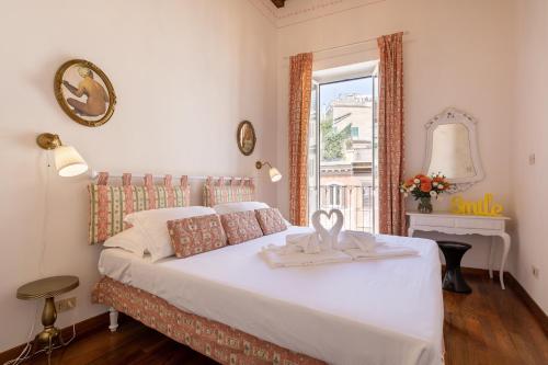 Rome As You Feel - Penthouse Apartment with Terrace on Spanish Steps