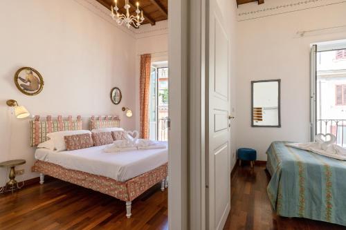 Rome As You Feel - Penthouse Apartment with Terrace on Spanish Steps