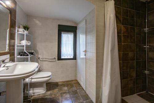 Koupelna v ubytování Casa rural las Eras