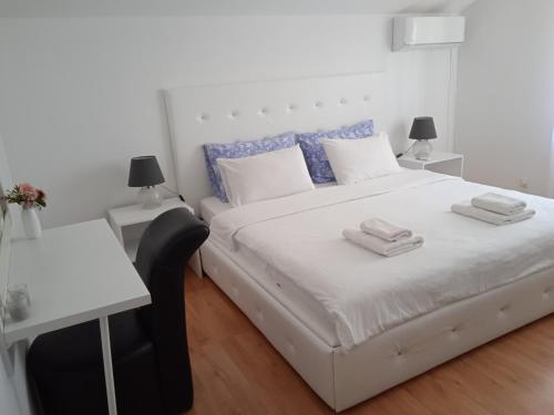 Gallery image of Home Away From Home in Skopje