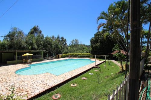 The swimming pool at or close to Pousada Vale do Sol