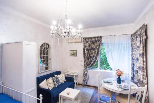 TOP CENTER Designer studio 1 minute to NDK&Vitosha by Flat Mаnager