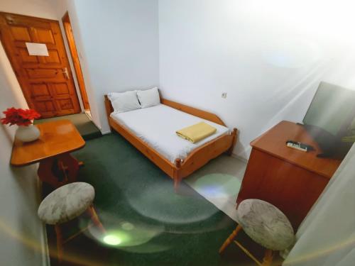 Katil atau katil-katil dalam bilik di Motel Thessaloniki