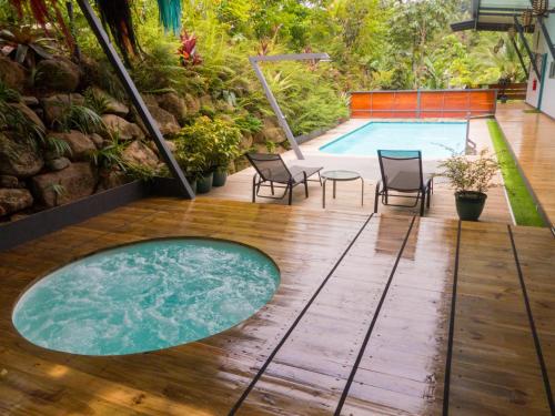 Bazén v ubytování Hotel FAREMITI Uvita nebo v jeho okolí