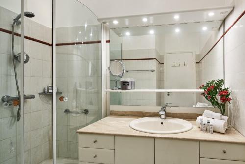 Et badeværelse på Sunlight Properties - "Maryland " - Sea Front