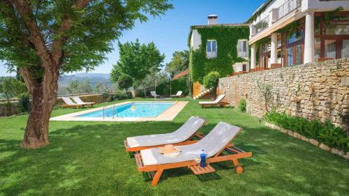 Hotel La Fuente de la Higuera — Pool view