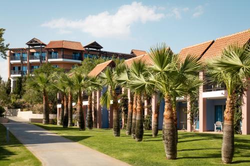 Сад в ROBINSON Cyprus