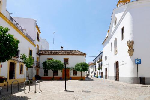 Foto San Basilio, Parking Incluido Junto al Casco Histórico 6