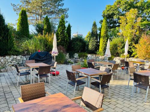 Κήπος έξω από το Hotel Zum Fliegerwirt
