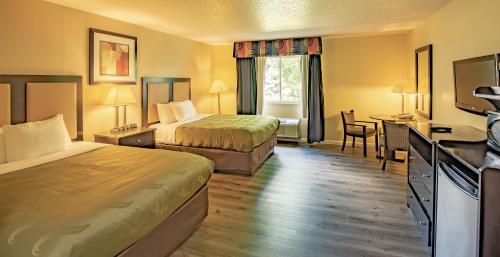 Gallery image of Quality Inn & Suites Woodstock near Lake Geneva in Woodstock