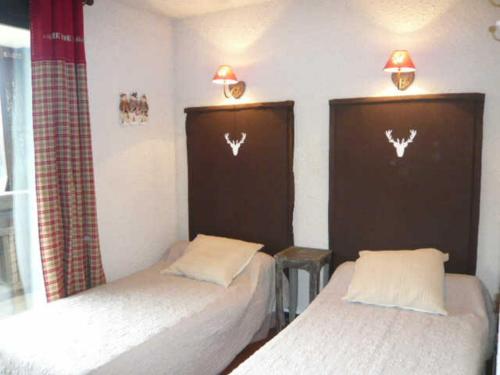 Cama o camas de una habitación en Appartement Villard-de-Lans, 3 pièces, 6 personnes - FR-1-515-9
