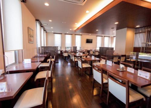 Χώρος καθιστικού στο Hotel Route-Inn Omaezaki