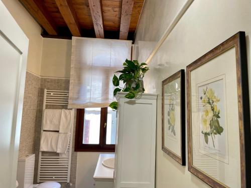 Imagen de la galería de SANTA CATERINA: charming apartment TREVISO, en Treviso