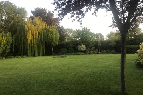 Photo de la galerie de l'établissement Studio meublé près des plages du débarquement, à Émiéville