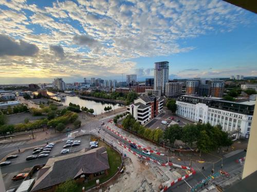 Brand new luxury 2-bed flat with stunning views
