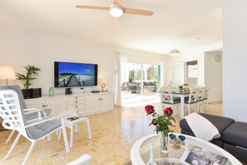 Chalet Golden Sahara by VillaGranCanaria