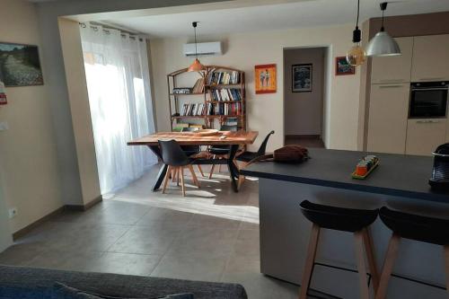 SUPERBE VILLA 85 m2 NIMES CAREMEAU