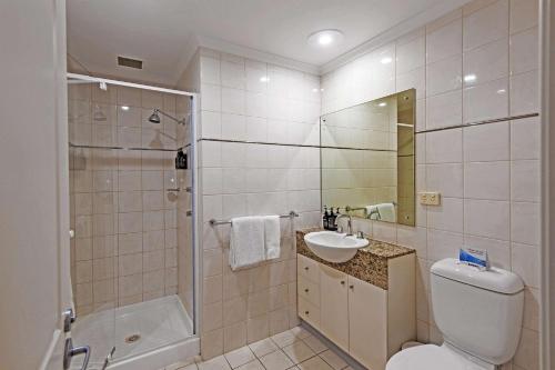 Quality Apartments Adelaide Centralにあるバスルーム
