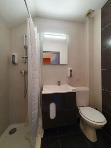 Auberge De La Croix Perrin – Photos 4